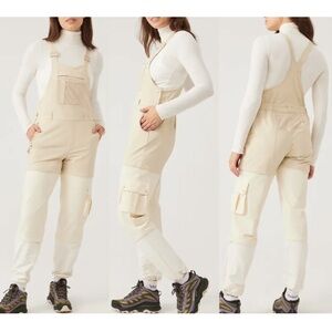 Outdoor Voices RecTrek convertible overalls size Large in Linen/Vanilla Sugar